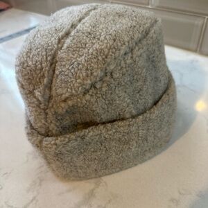 CROWNCAP‎ Nathaniel Cole Fleece Outer Quilted Interior Oatmeal Color